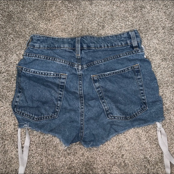 Divided H&M Blue & White Laced Jean shorts size 4 - Picture 9 of 10